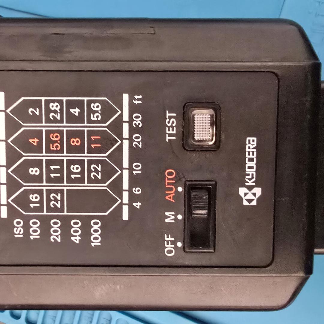 Flash Yashica CS220 original otimo estado serve em cameras compactas analogicas ou SLR